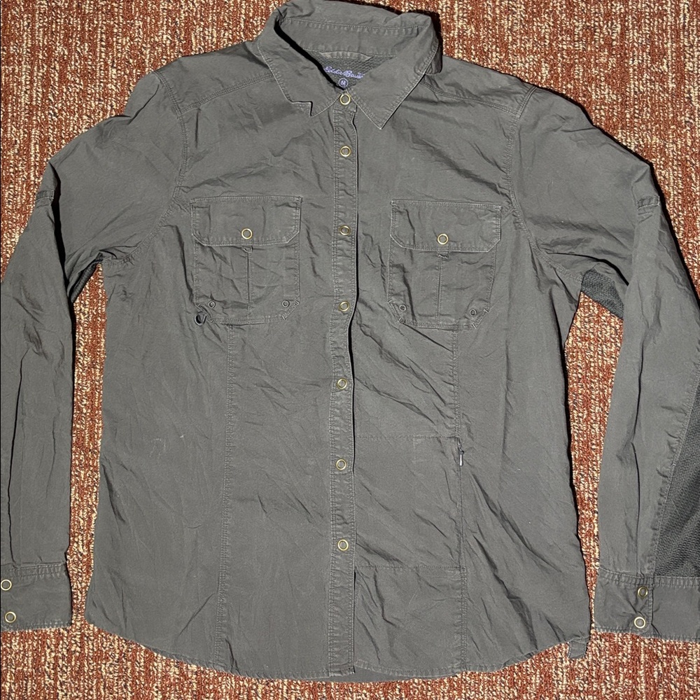 Eddie‎ Bauer Womens medium gray outdoor long sleeve top multi-pocket mesh panel